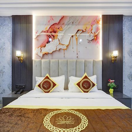 Hotel Armani Suites By Smart Group Neu-Delhi Exterior foto